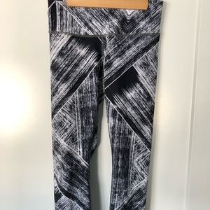 Lululemon cropped wonder unders